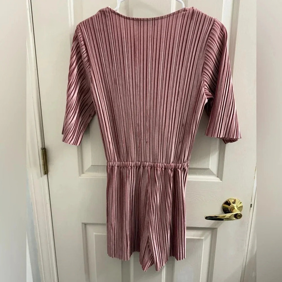 Blue Blush pink Velvet Romper size small - Picture 6 of 6